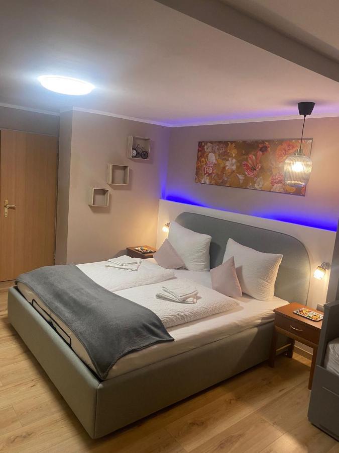 Hotel Gonzlay Трабен-Трарбах Екстериор снимка