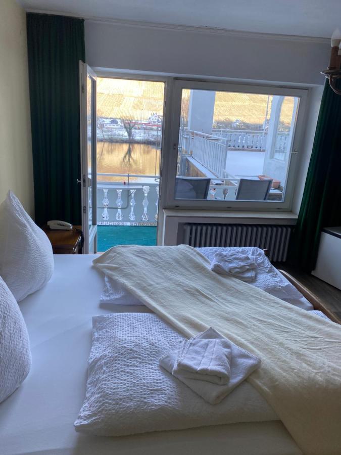 Hotel Gonzlay Трабен-Трарбах Екстериор снимка