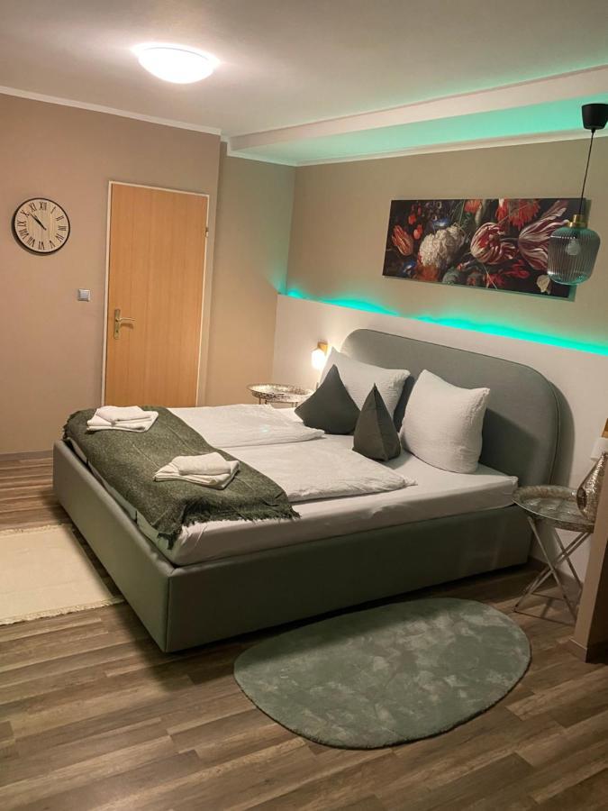 Hotel Gonzlay Трабен-Трарбах Екстериор снимка